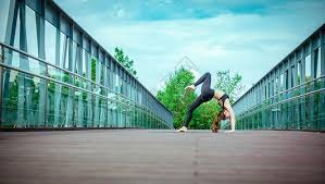 德甲-吉拉西破门 多特蒙德1-0小胜奥格斯堡